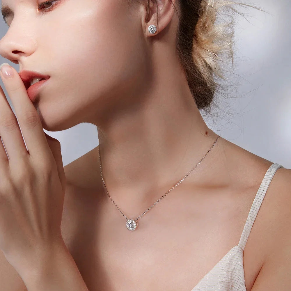 Moissanite Necklace 0.5ct/1ct D Color Round Cut Pendant 18K White Gold Plated